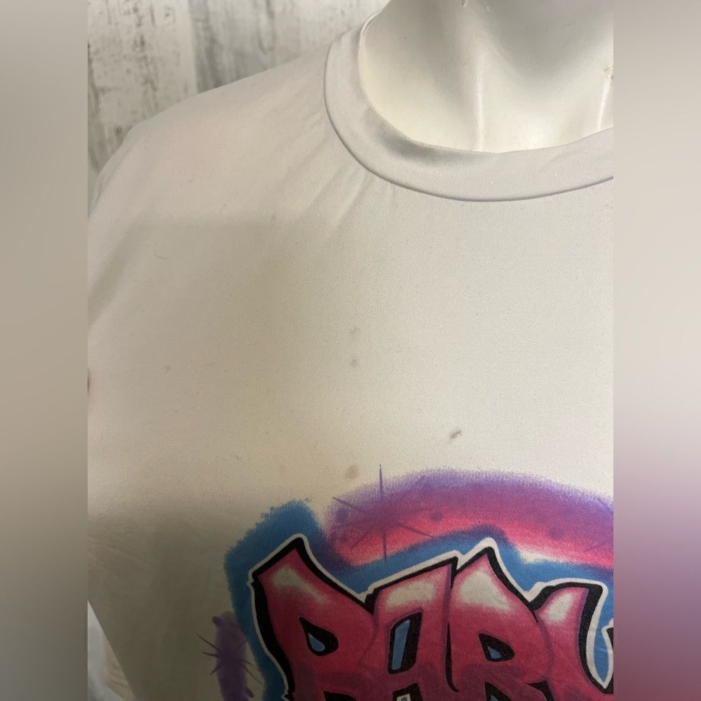 White tee - Picture 3 of 7